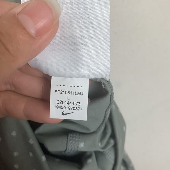 Nike women's large leggings twist front sage green polka dot sunburst athletic - Picture 8 of 10